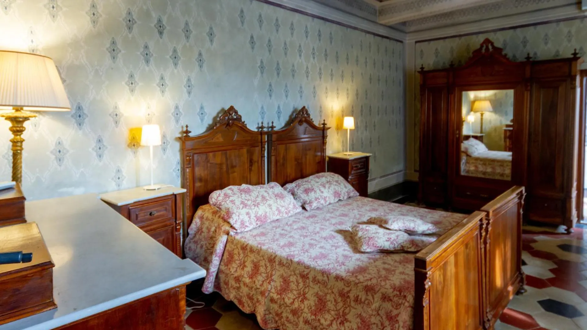 Antica Dimora Leones Bed & Breakfast Palaia
