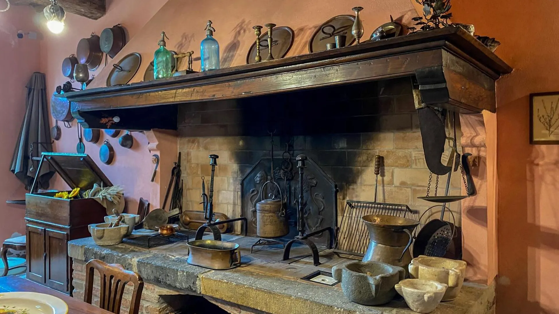 Antica Dimora Leones Bed & Breakfast Palaia
