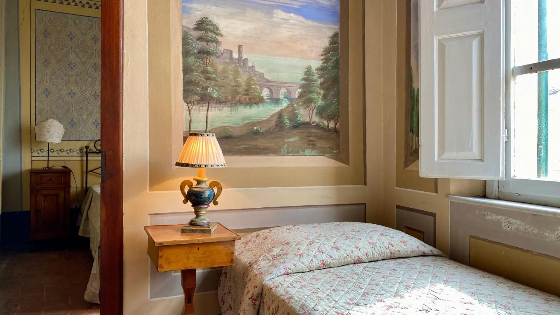 Antica Dimora Leones Bed & Breakfast Palaia 3*,