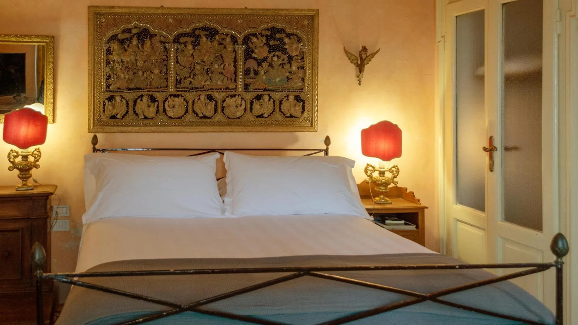 Antica Dimora Leones Bed & Breakfast Palaia