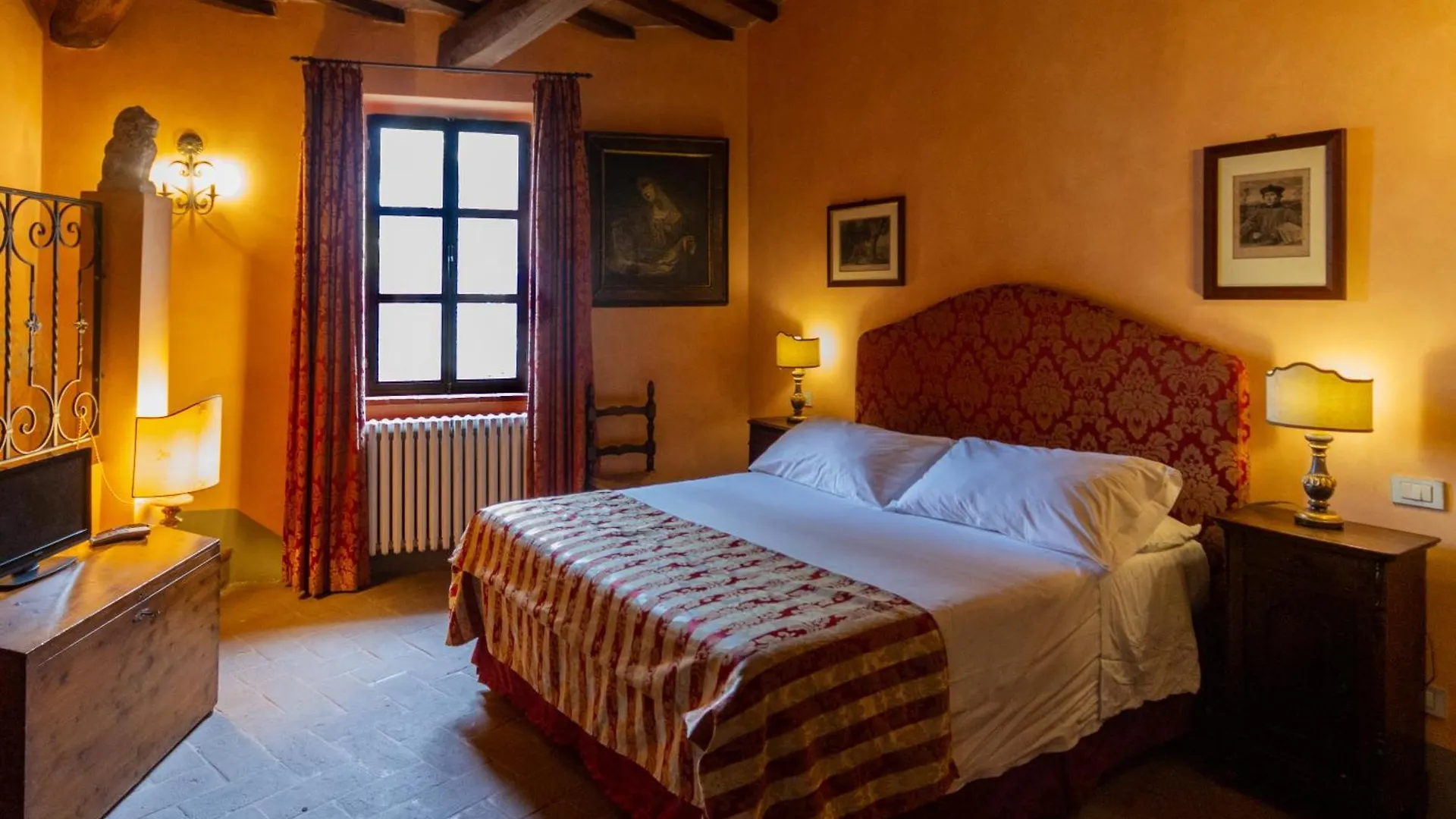 Antica Dimora Leones Bed & Breakfast Palaia