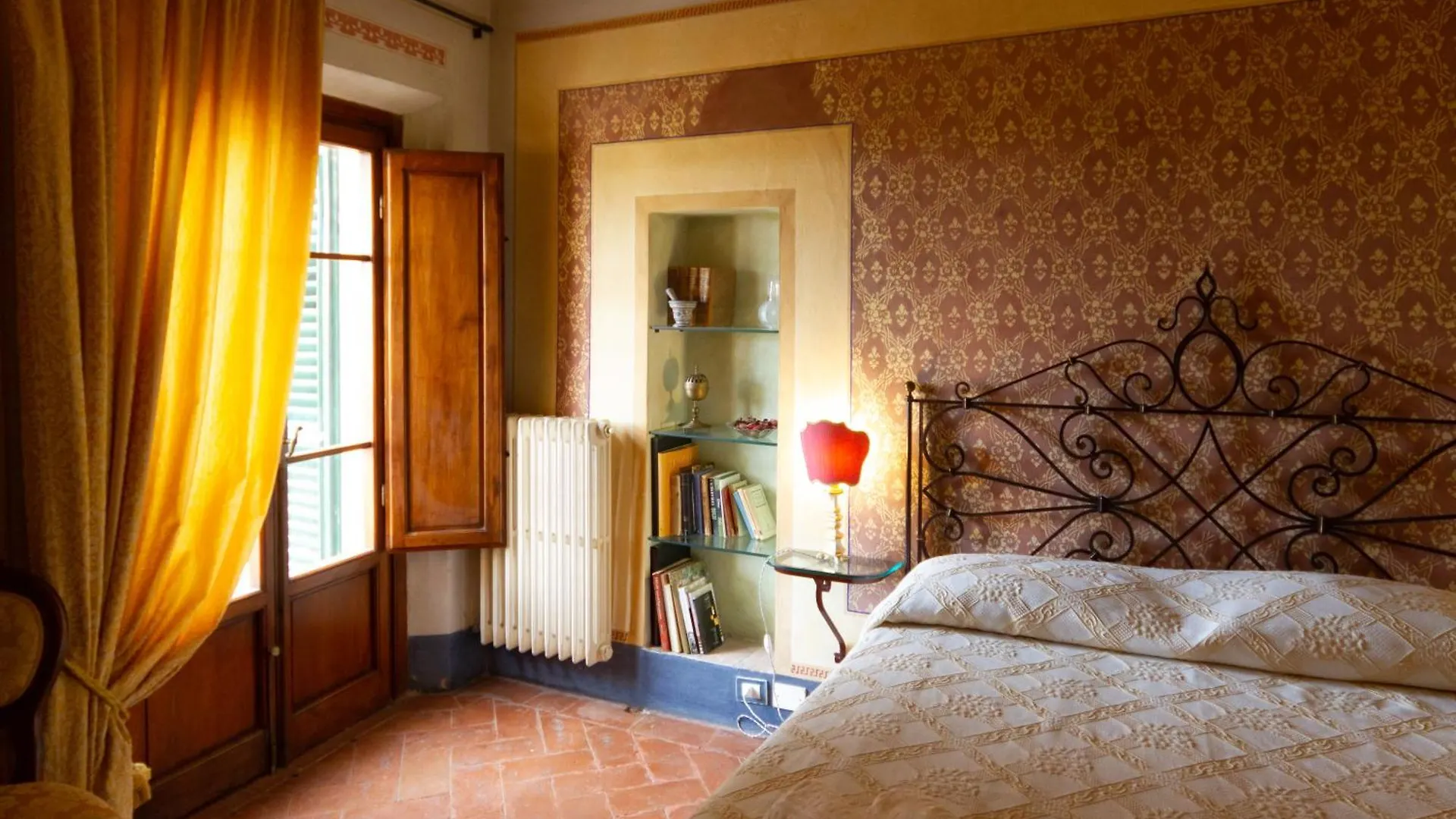 Antica Dimora Leones Bed & Breakfast Palaia 3*,
