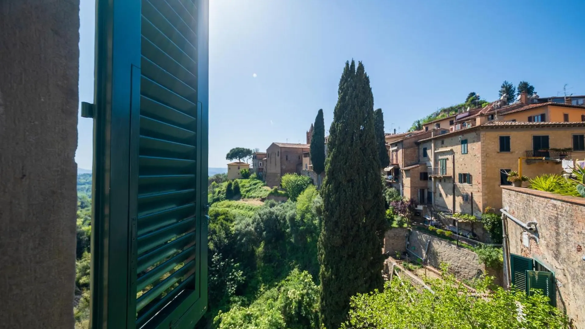 ***  Antica Dimora Leones Bed & Breakfast Palaia Italy