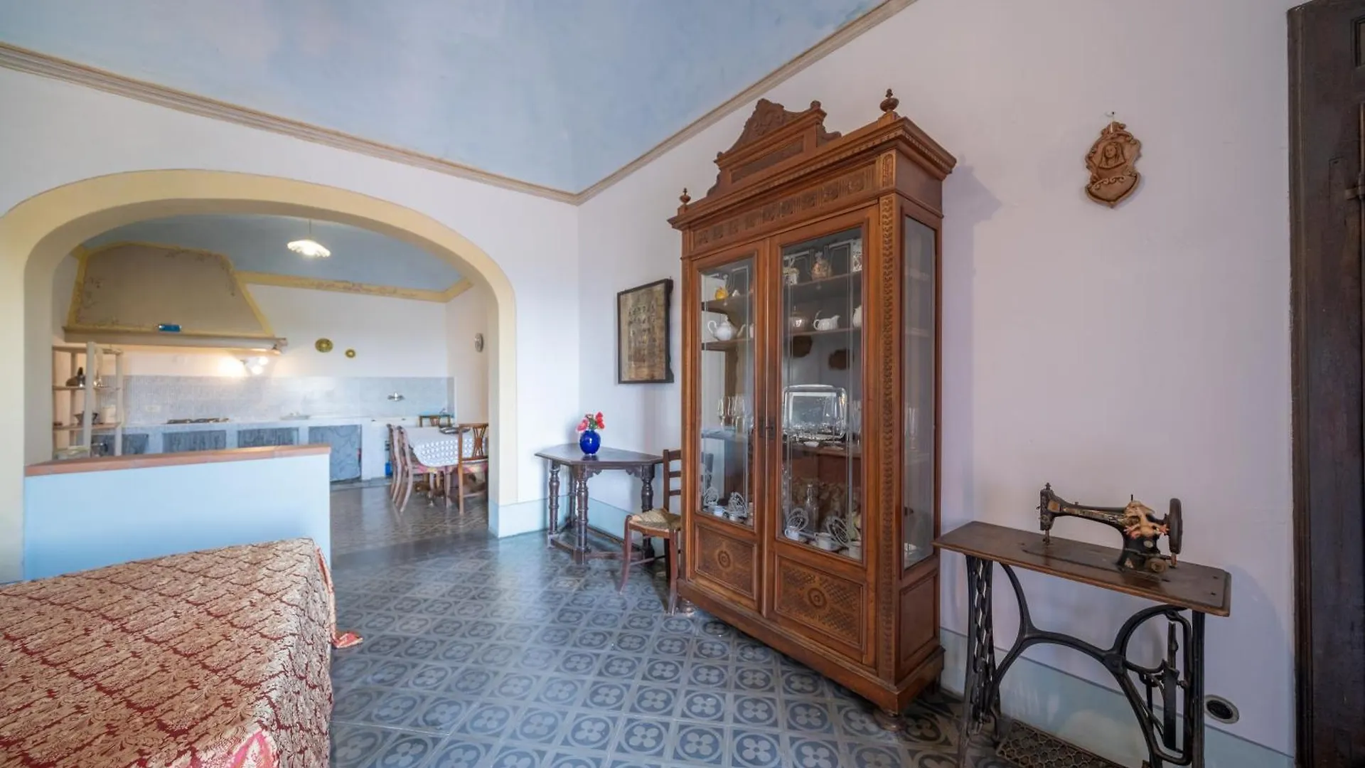 Antica Dimora Leones Bed & Breakfast Palaia 3*,